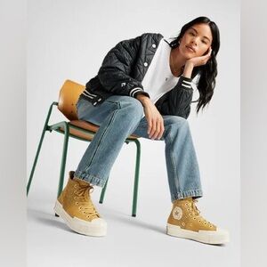 New! Super Cute Converse Chuck 70 Plus Suede UNISEX HIGH-TOP SHOE. Size - 9